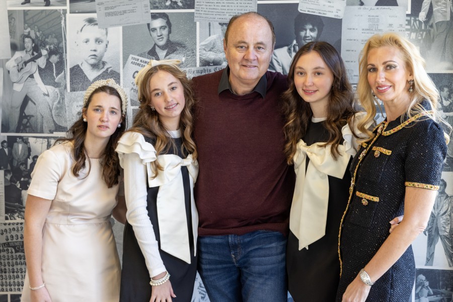 2023 Christmas Card Photo 9